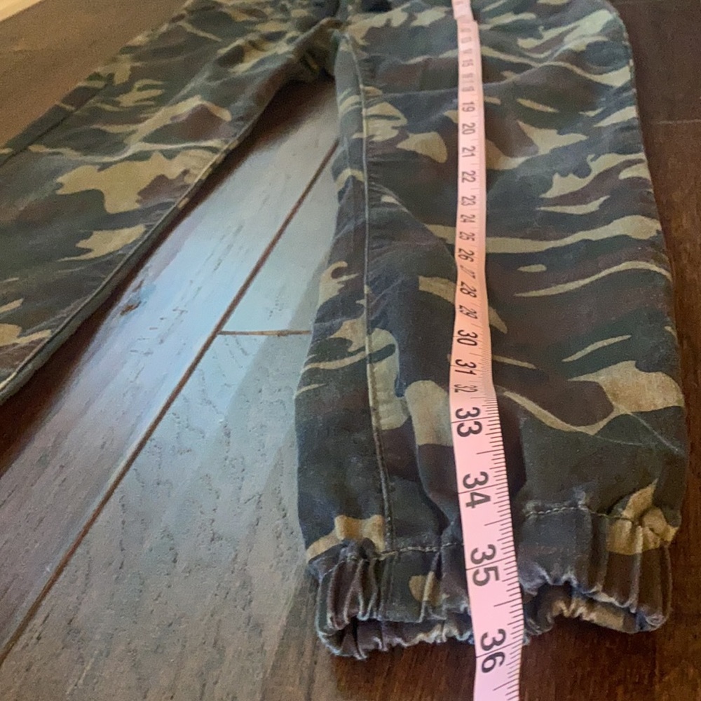 Camo Joggers - Picture 3 of 7